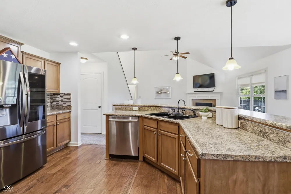 2946 S Colton Road New Palestine, IN 46163