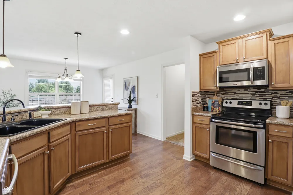 2946 S Colton Road New Palestine, IN 46163