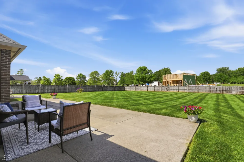 2946 S Colton Road New Palestine, IN 46163