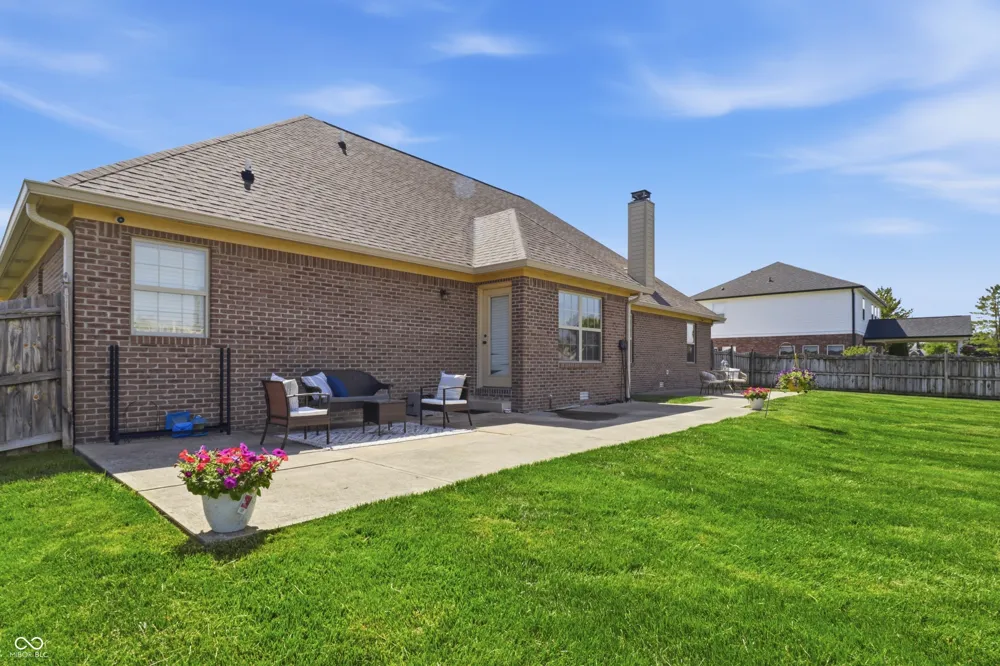 2946 S Colton Road New Palestine, IN 46163