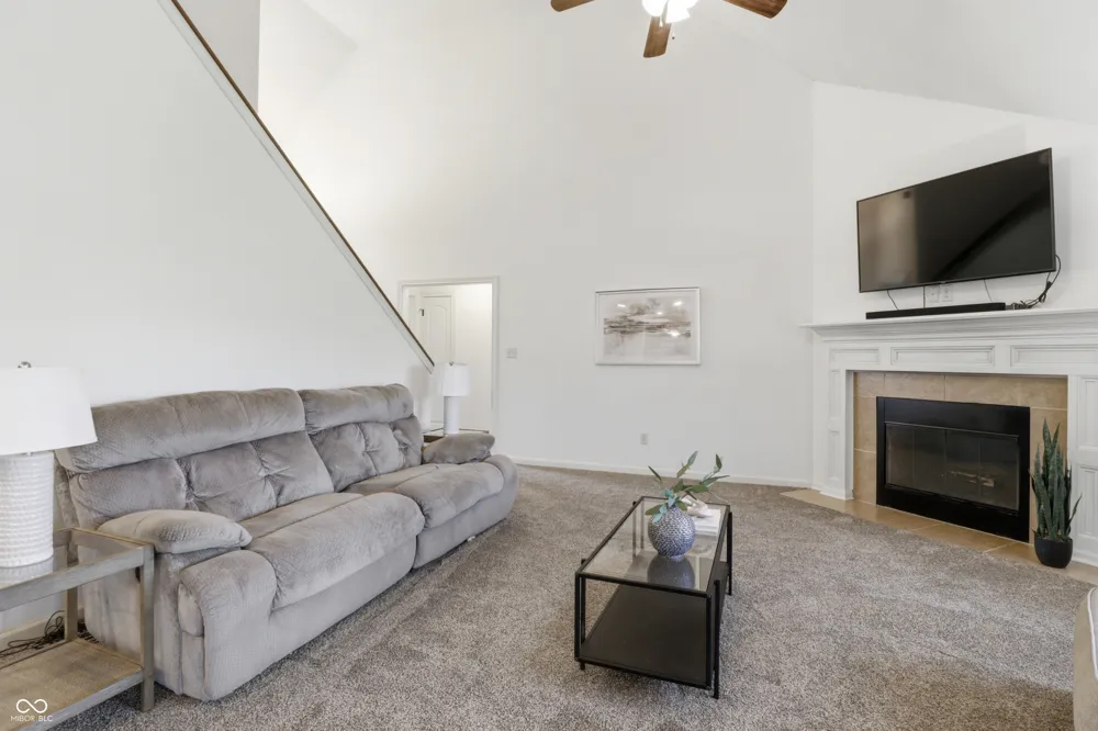 2946 S Colton Road New Palestine, IN 46163