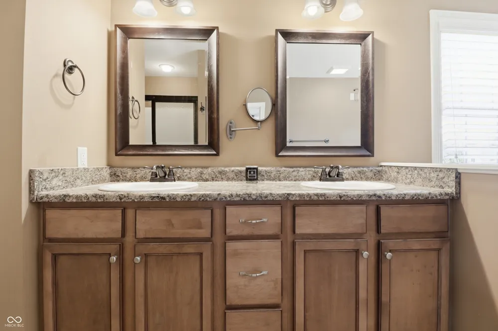 2946 S Colton Road New Palestine, IN 46163