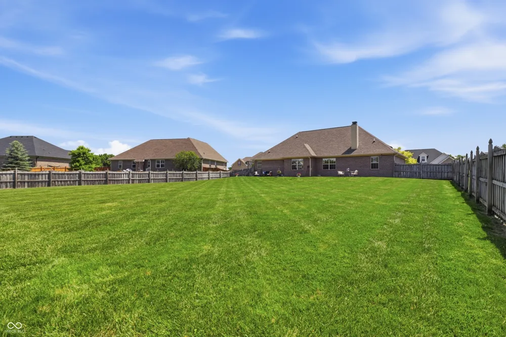 2946 S Colton Road New Palestine, IN 46163