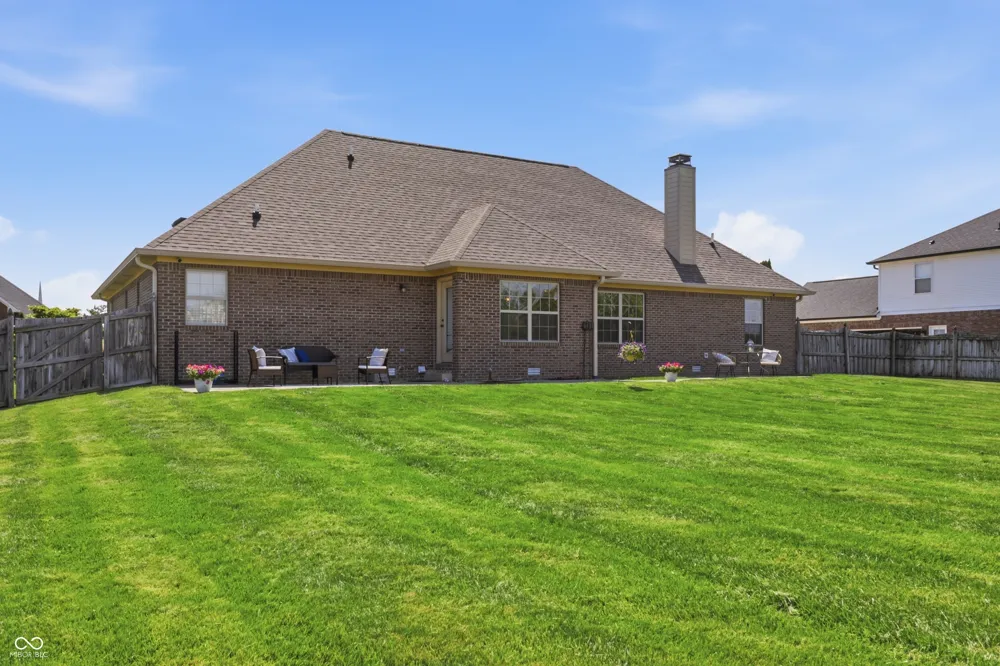 2946 S Colton Road New Palestine, IN 46163