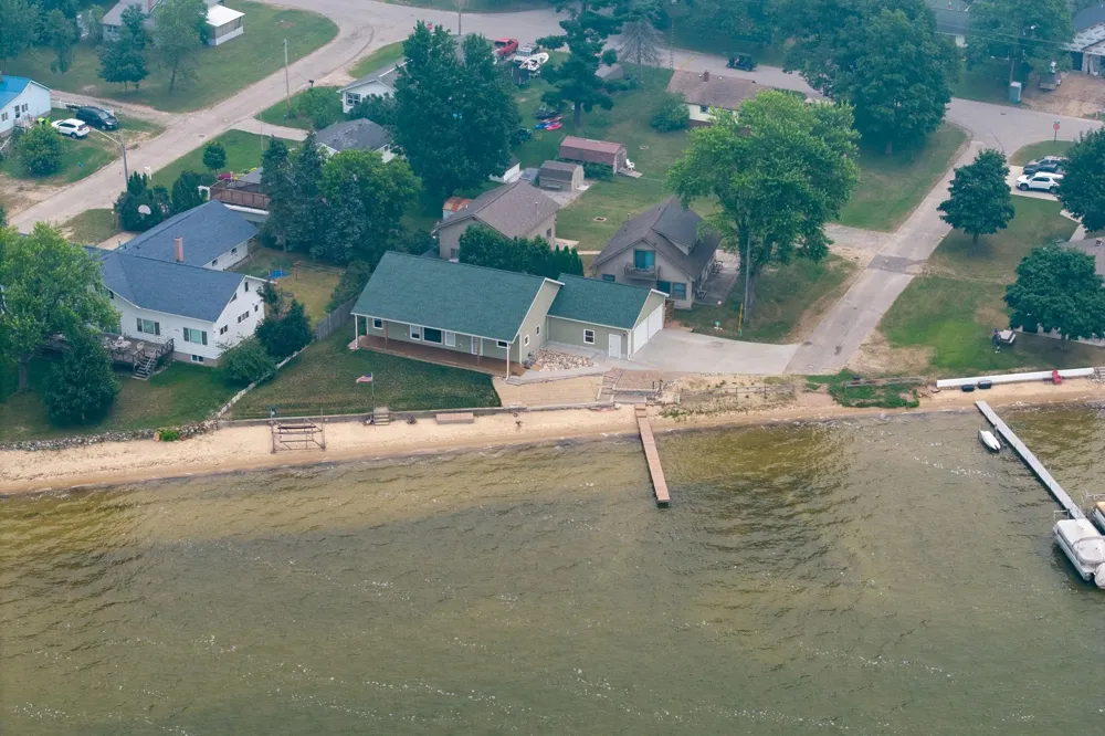 250 Langley Street Lake City City, MI 49651
