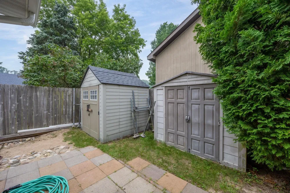 250 Langley Street Lake City City, MI 49651