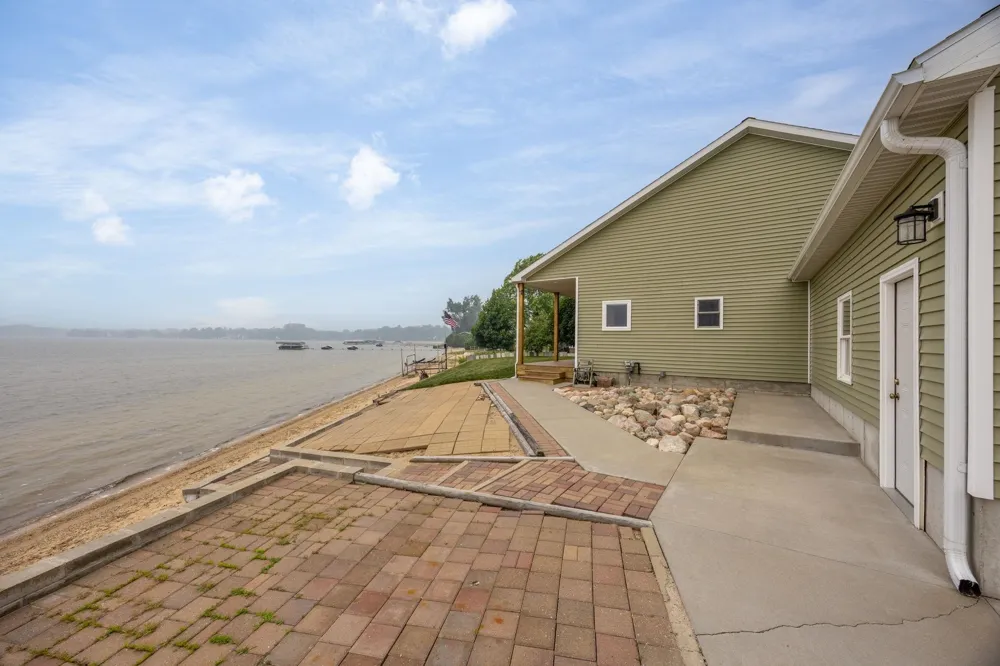 250 Langley Street Lake City City, MI 49651