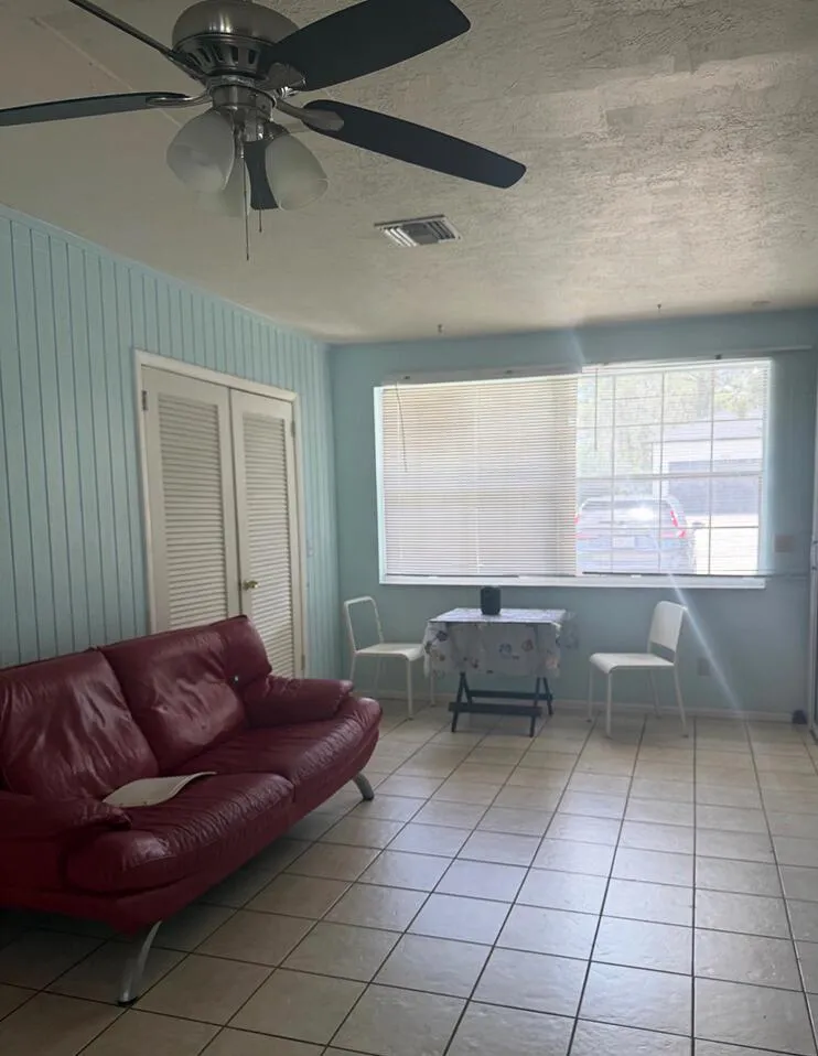 901 SHELDON AVENUE Lehigh Acres, FL 33936