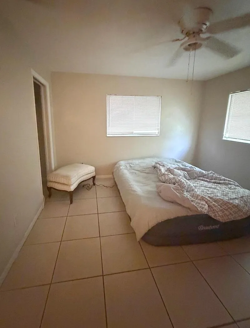 901 SHELDON AVENUE Lehigh Acres, FL 33936