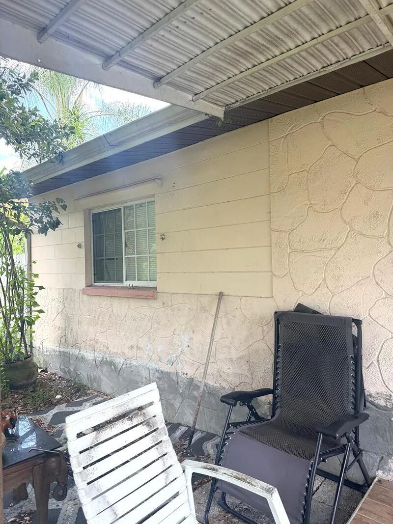 901 SHELDON AVENUE Lehigh Acres, FL 33936