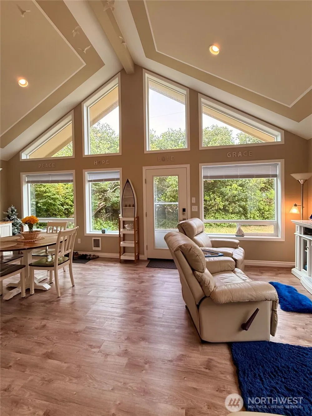 206 Wishkah Street Ocean Shores, WA 98569
