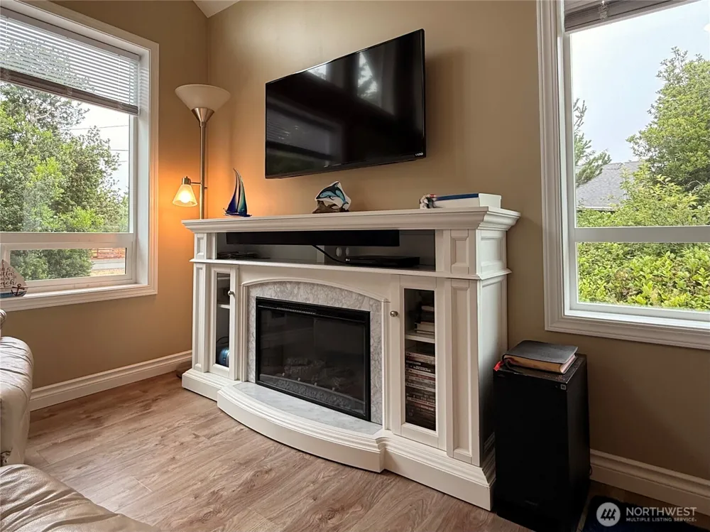 206 Wishkah Street Ocean Shores, WA 98569