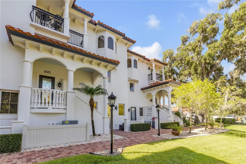 5090 RIVERSIDE DRIVE #105 Port Orange, FL 32127