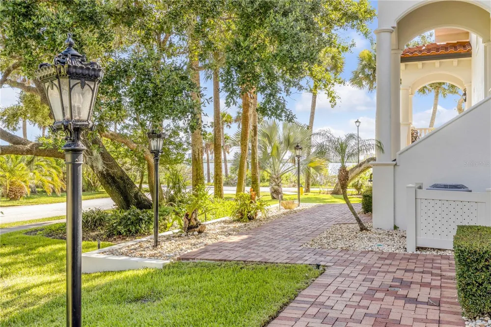 5090 RIVERSIDE DRIVE #105 Port Orange, FL 32127