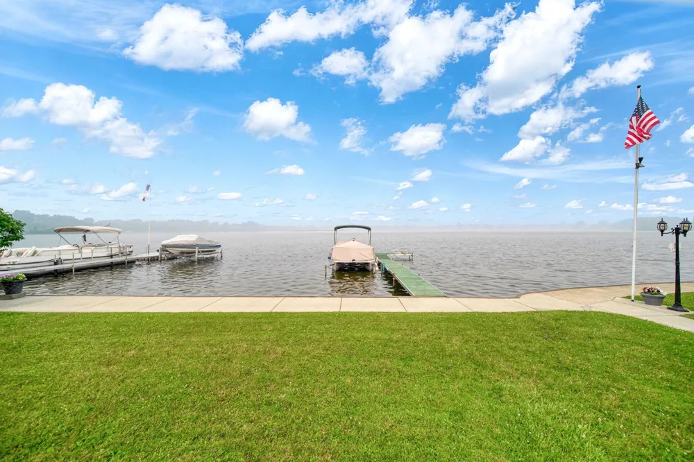 14 Ackerson Lake Road Jackson, MI 49201