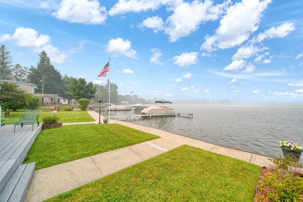 14 Ackerson Lake Road Jackson, MI 49201