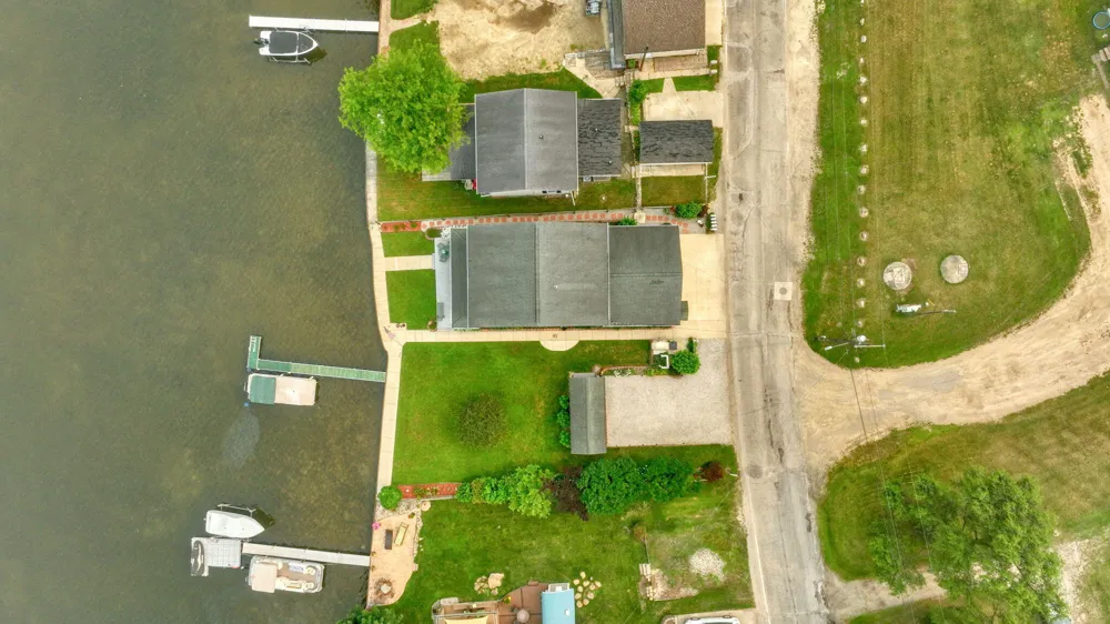 14 Ackerson Lake Road Jackson, MI 49201