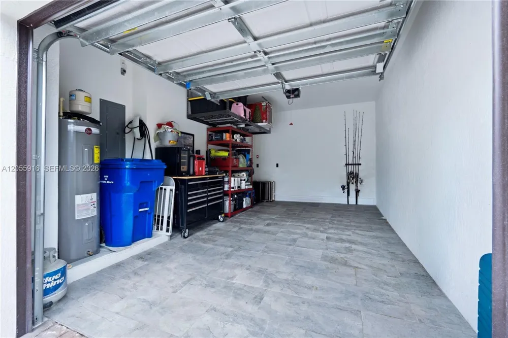 4307 Bradbury Ct Riviera Beach, FL 33410