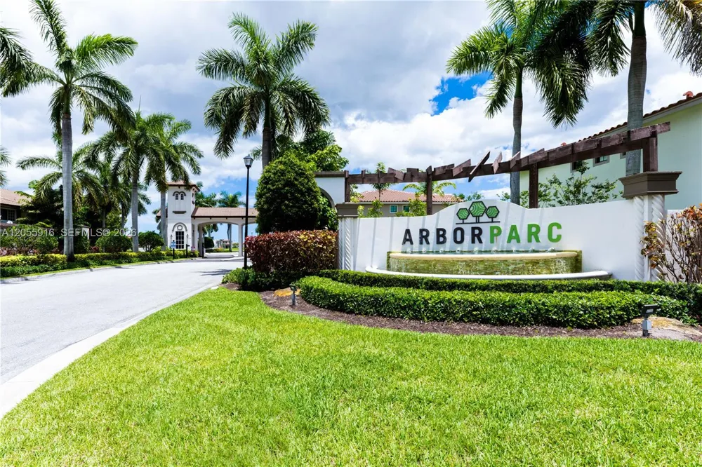 4307 Bradbury Ct Riviera Beach, FL 33410