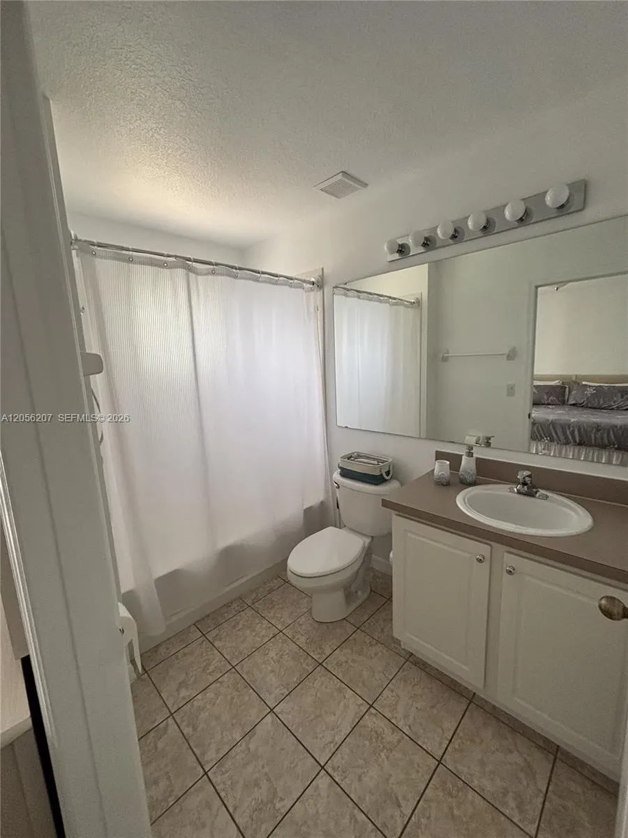 1037 Park Ridge Circle Kissimmee, FL 34746