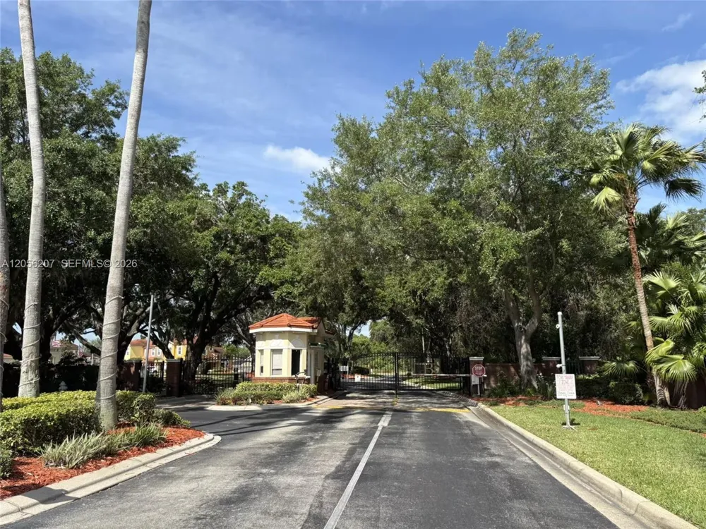 1037 Park Ridge Circle Kissimmee, FL 34746