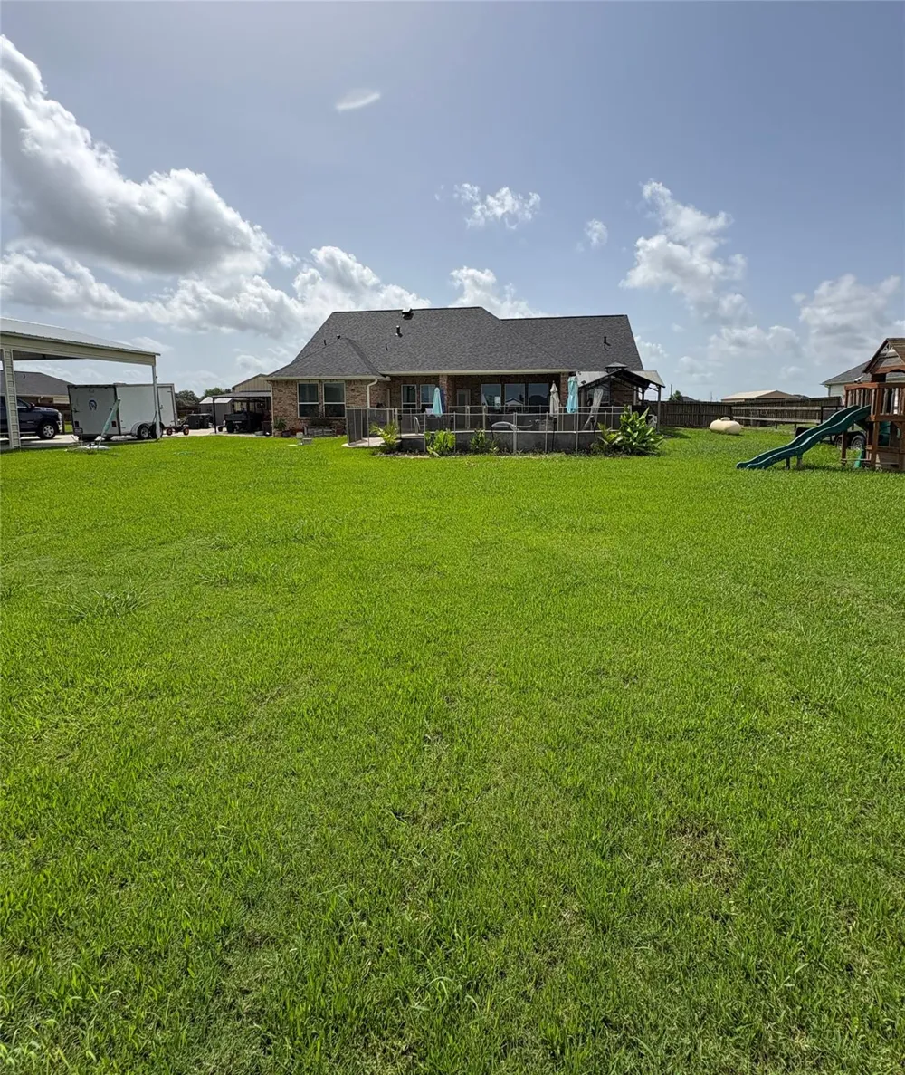 11018 Stallion Drive Needville, TX 77461