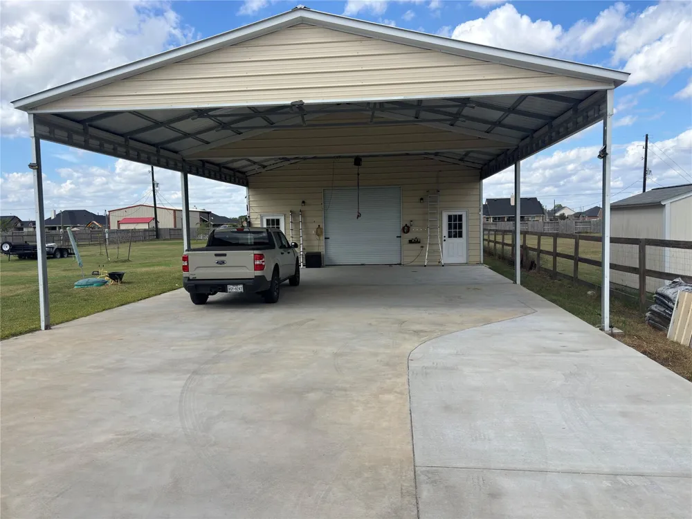 11018 Stallion Drive Needville, TX 77461