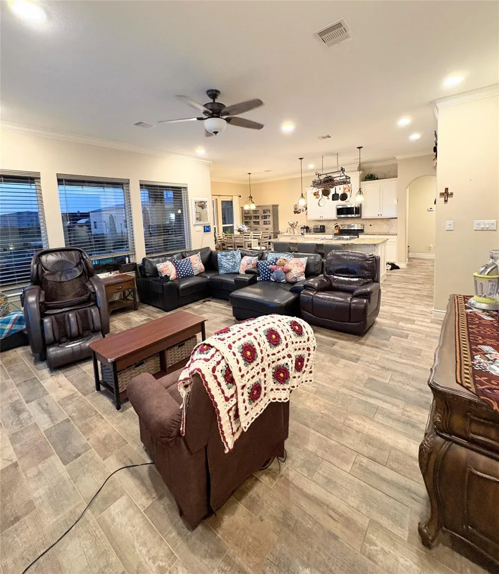 11018 Stallion Drive Needville, TX 77461