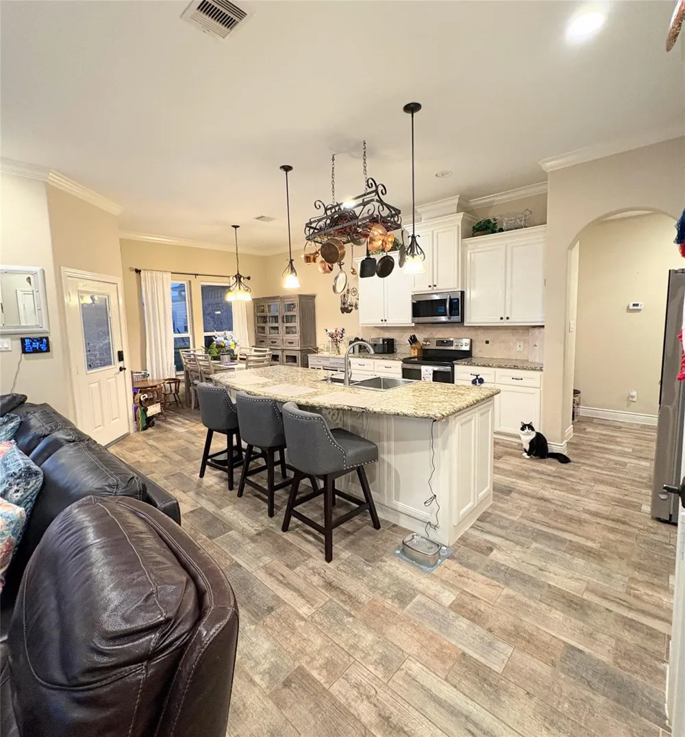 11018 Stallion Drive Needville, TX 77461