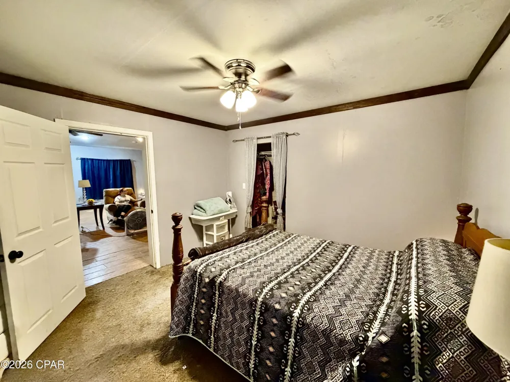 1612 W Main Street Ponce De Leon, FL 32455