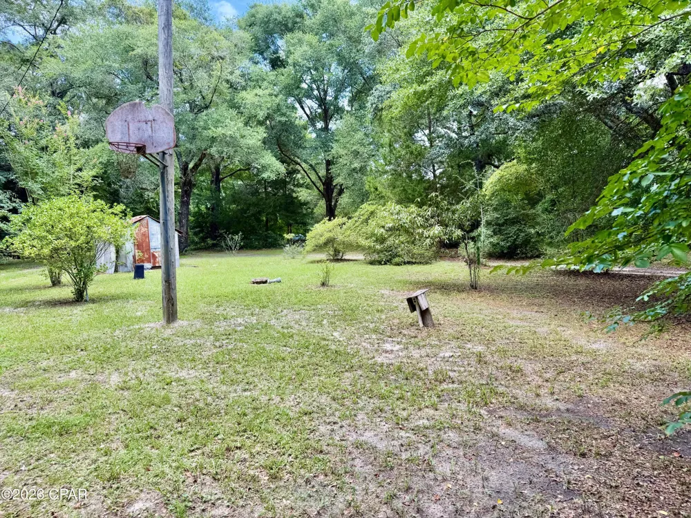 1612 W Main Street Ponce De Leon, FL 32455