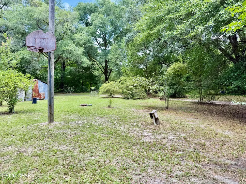 1612 W Main Street Ponce De Leon, FL 32455