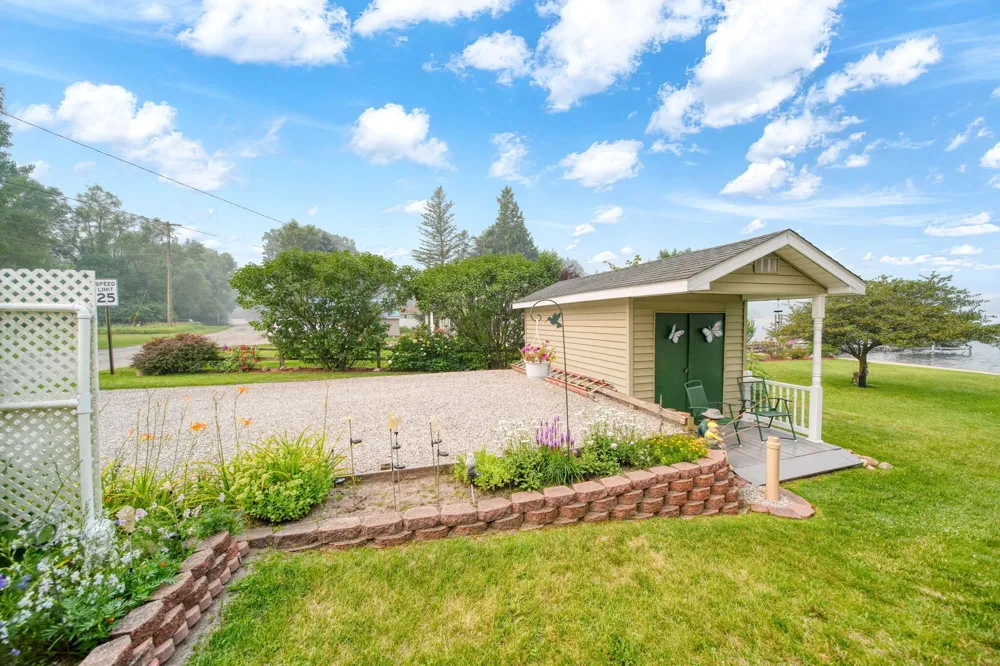 14 Ackerson Lake Road Napoleon Township, MI 49201