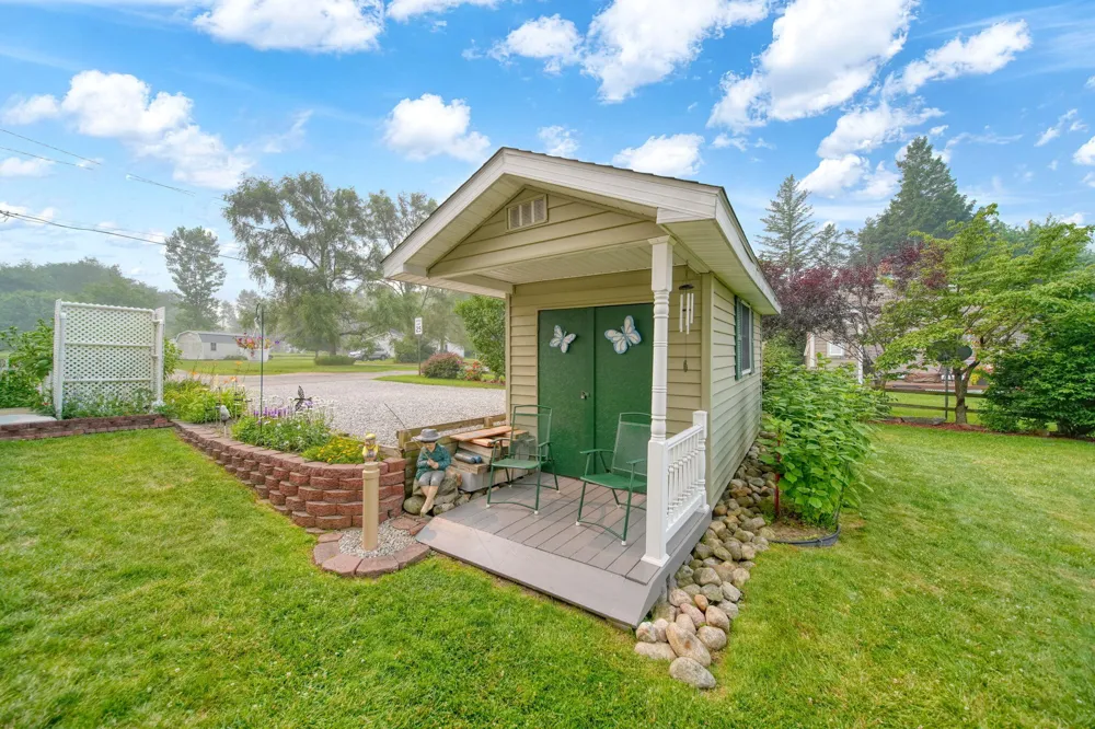 14 Ackerson Lake Road Napoleon Township, MI 49201