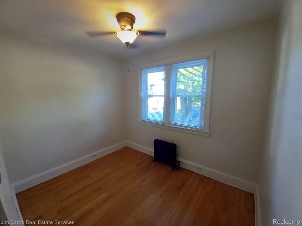 837 Beaconsfield 1S Grosse Pointe Park City, MI 48230