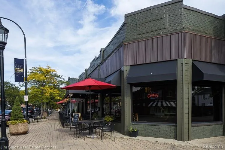 837 Beaconsfield 1S Grosse Pointe Park City, MI 48230