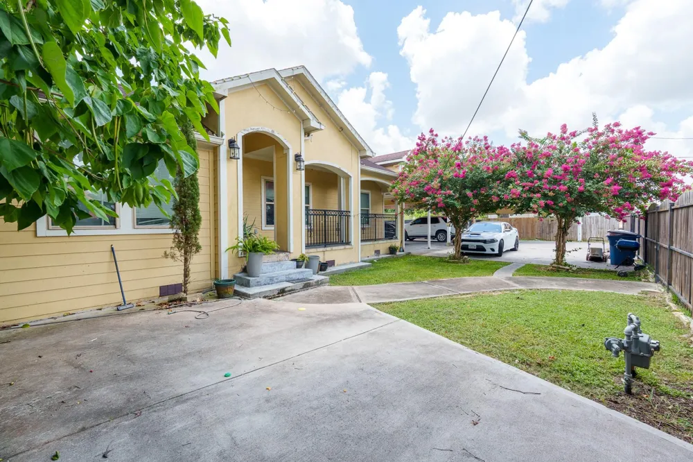 2106 Bertrand Street Houston, TX 77093