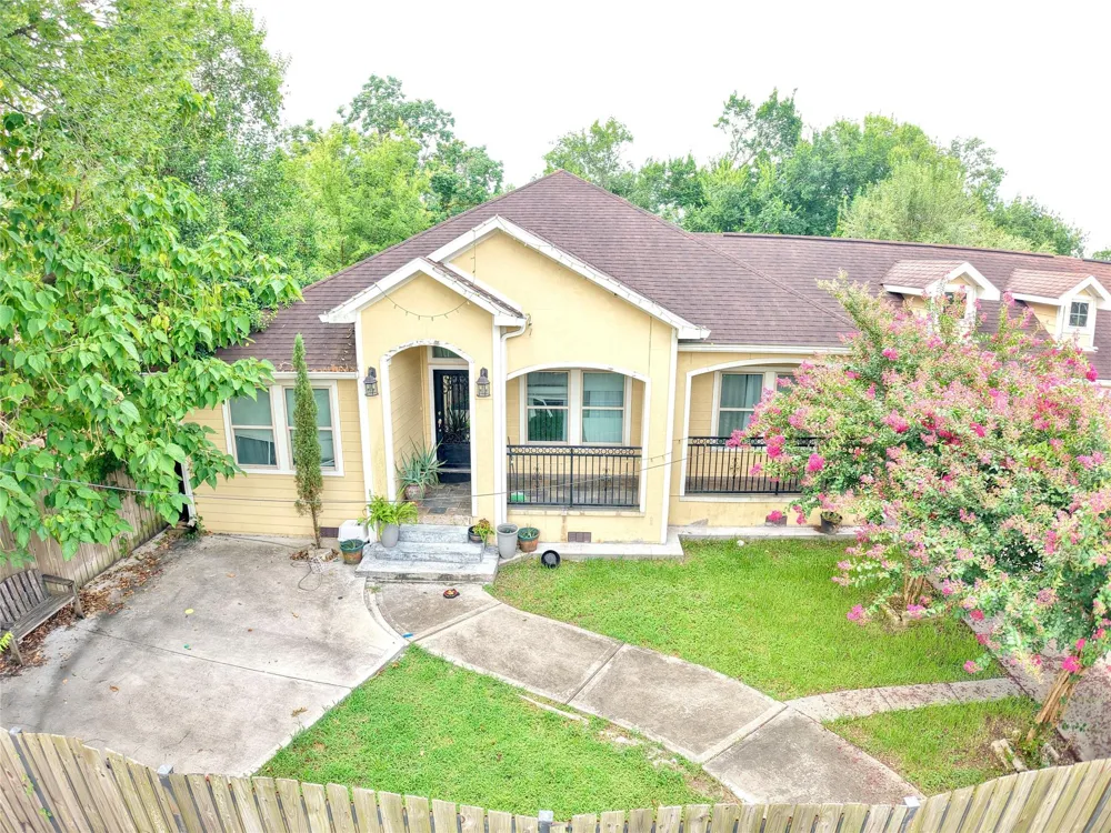 2106 Bertrand Street Houston, TX 77093