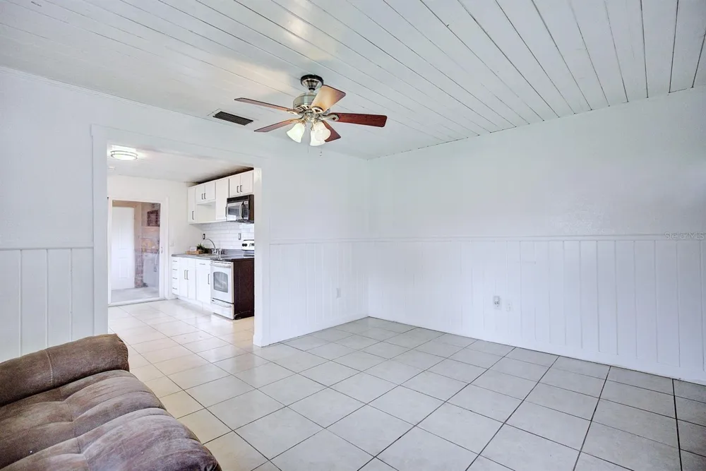 131 WIGGINS AVENUE Avon Park, FL 33825