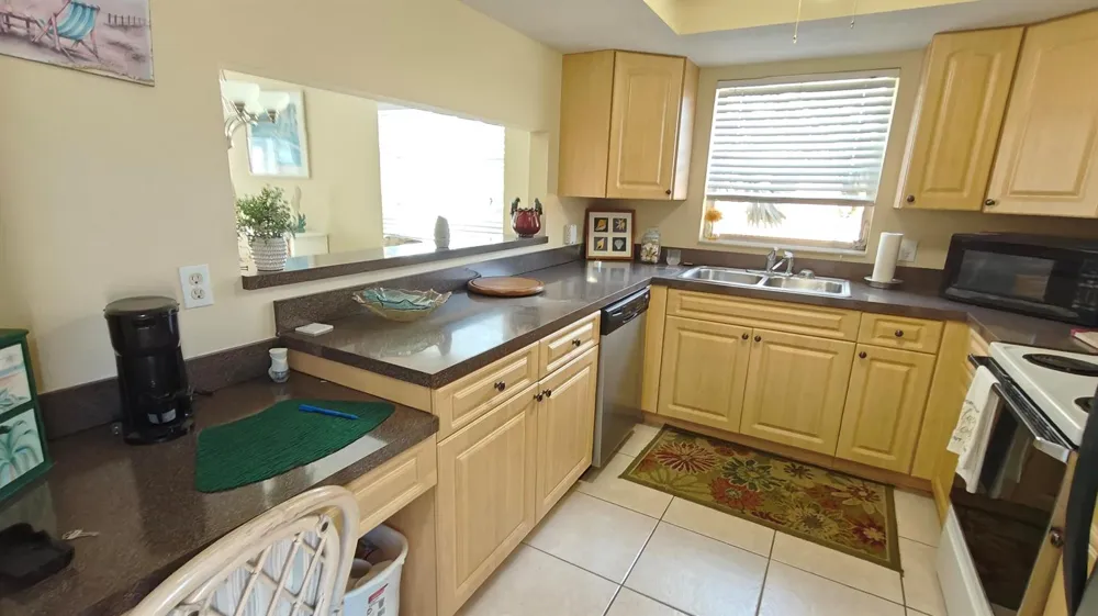 2950 SE Ocean Boulevard #37-6 Stuart, FL 34996