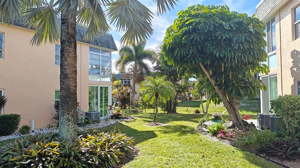 2950 SE Ocean Boulevard #37-6 Stuart, FL 34996