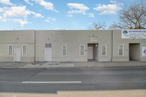 8201 Vine Street