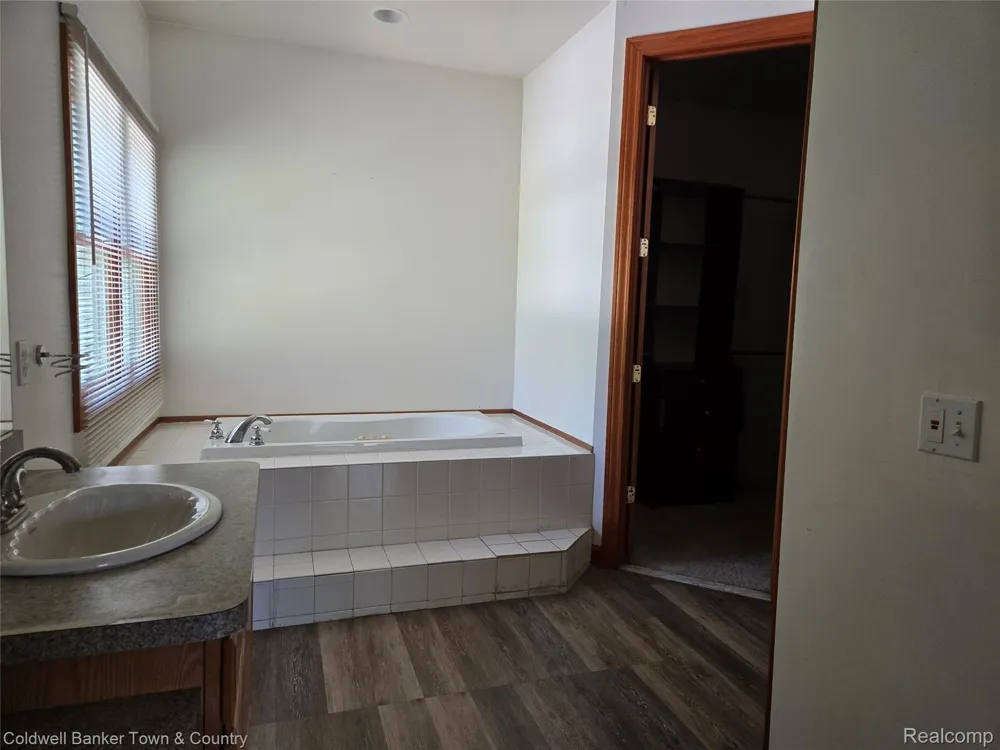 11428 Clark Rd. Road Springfield Charter Township, MI 48350