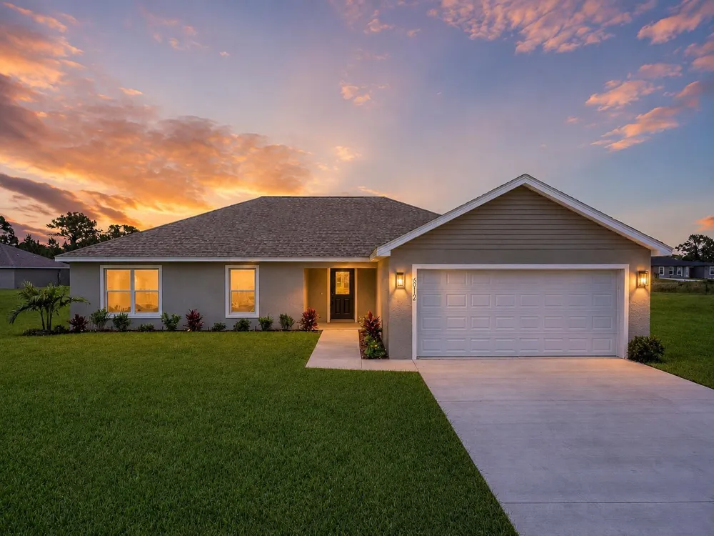 6912 MEXICAN HAT DRIVE Sebring, FL 33872