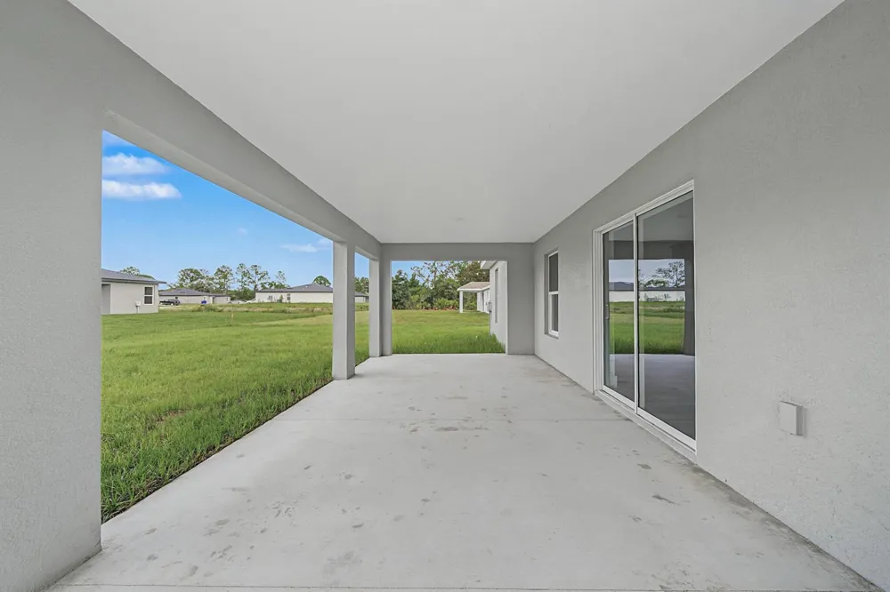 6912 MEXICAN HAT DRIVE Sebring, FL 33872