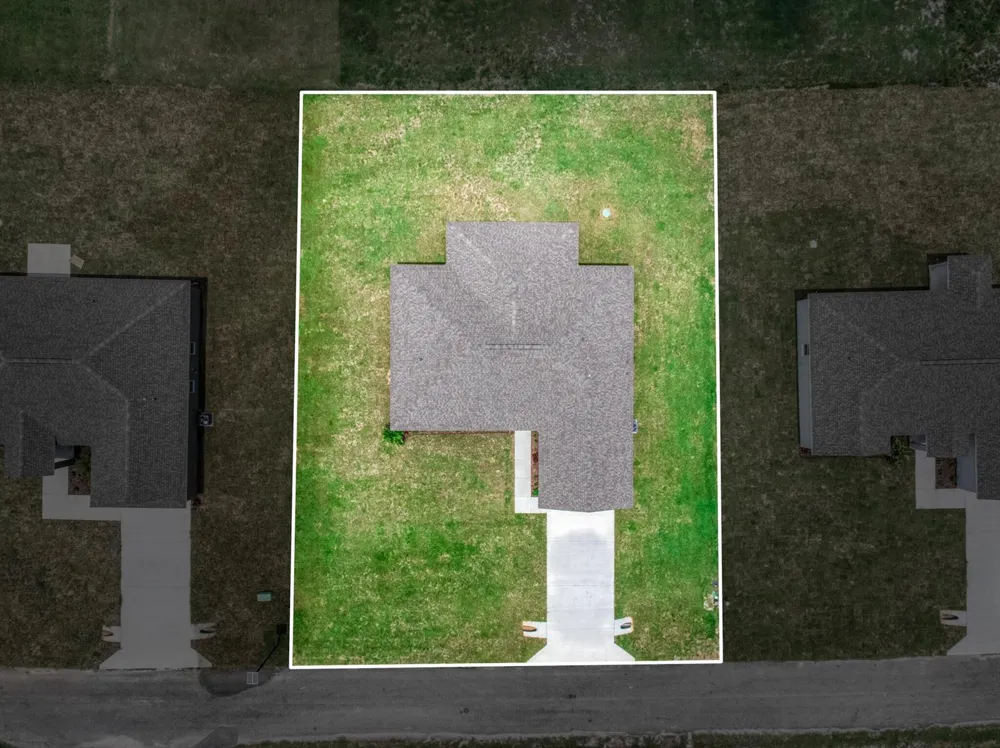 6912 MEXICAN HAT DRIVE Sebring, FL 33872