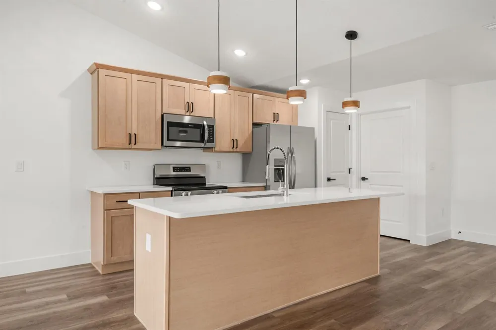 6912 MEXICAN HAT DRIVE Sebring, FL 33872