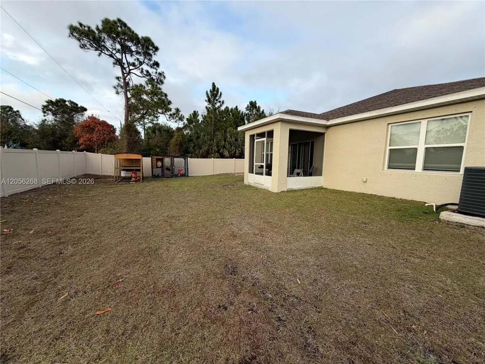 383 Hanford Road SW Palm Bay, FL 32809