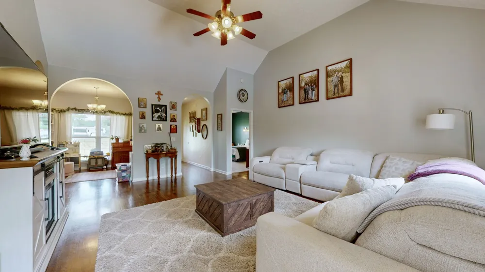 7270 Twelve Corners Rd Lascassas, TN 37085