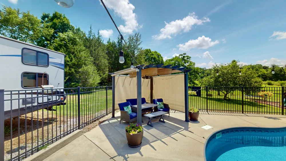 7270 Twelve Corners Rd Lascassas, TN 37085